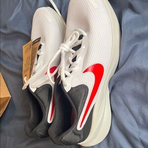 Nike Revolution 7 in White, Red, and Black
